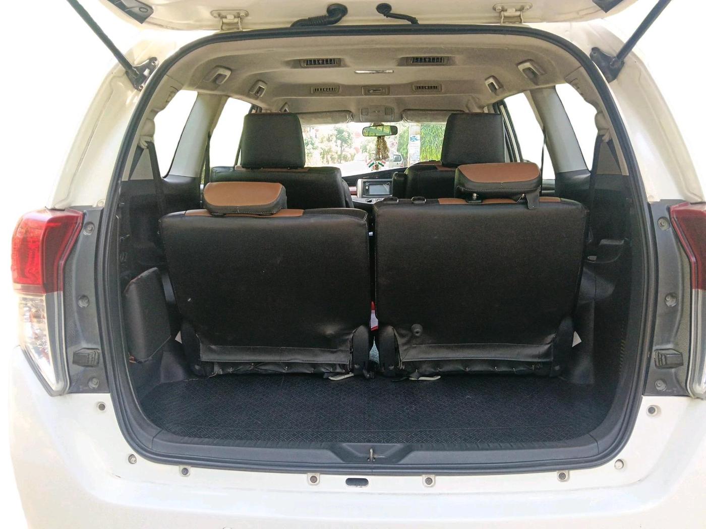 2018 Toyota Innova Crysta 2.4 GX 7 STR, Diesel, Manual, 1,40,446 km, exterior