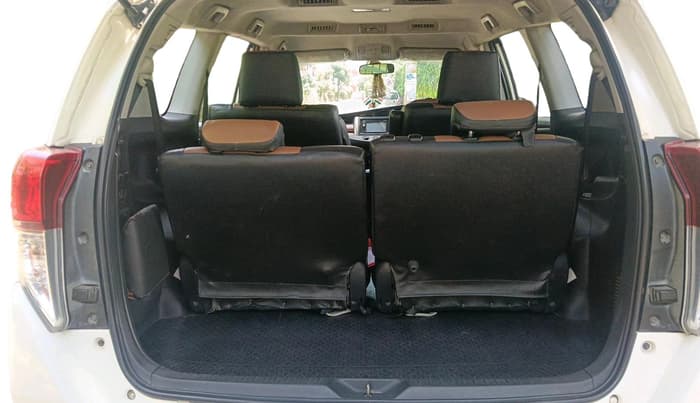 2018 Toyota Innova Crysta 2.4 GX 7 STR, Diesel, Manual, 1,40,446 km, exterior