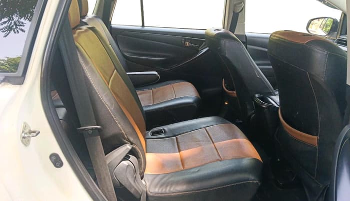 2018 Toyota Innova Crysta 2.4 GX 7 STR, Diesel, Manual, 1,40,446 km, interior