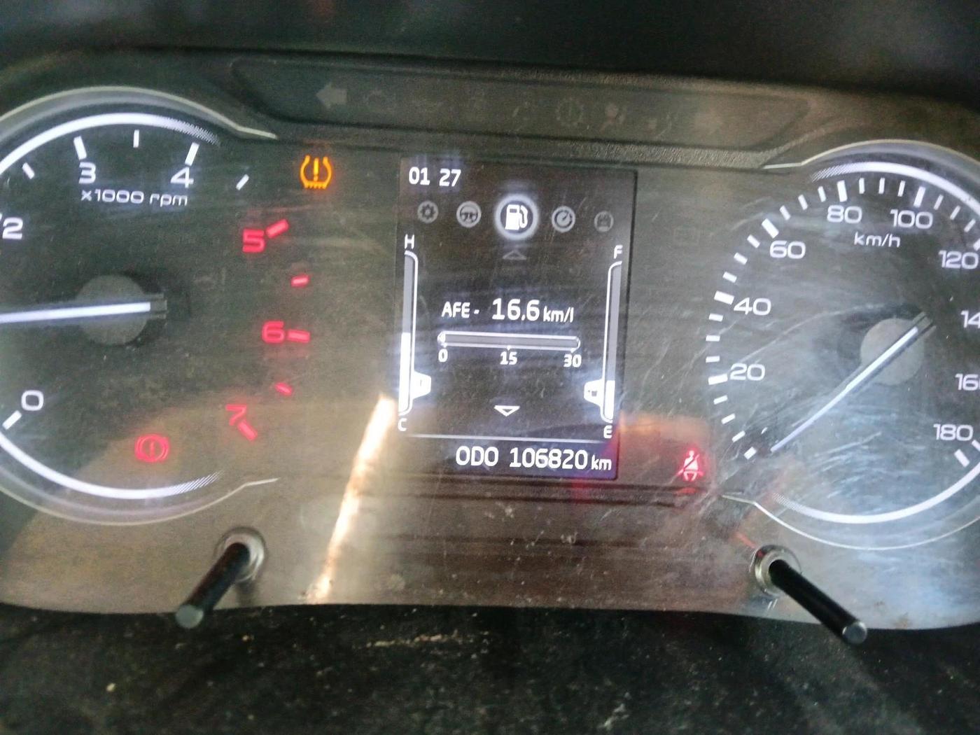 2022 Mahindra BOLERO NEO N10 R, Diesel, Manual, 1,06,820 km, interior