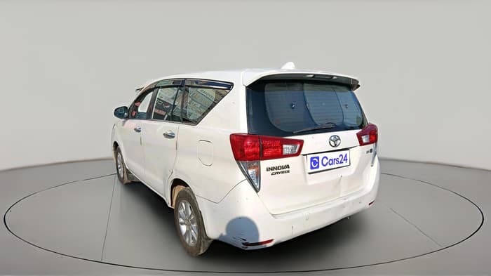 2016 Toyota Innova Crysta 2.4 VX 7 STR, Diesel, Manual, 1,90,725 km, exterior