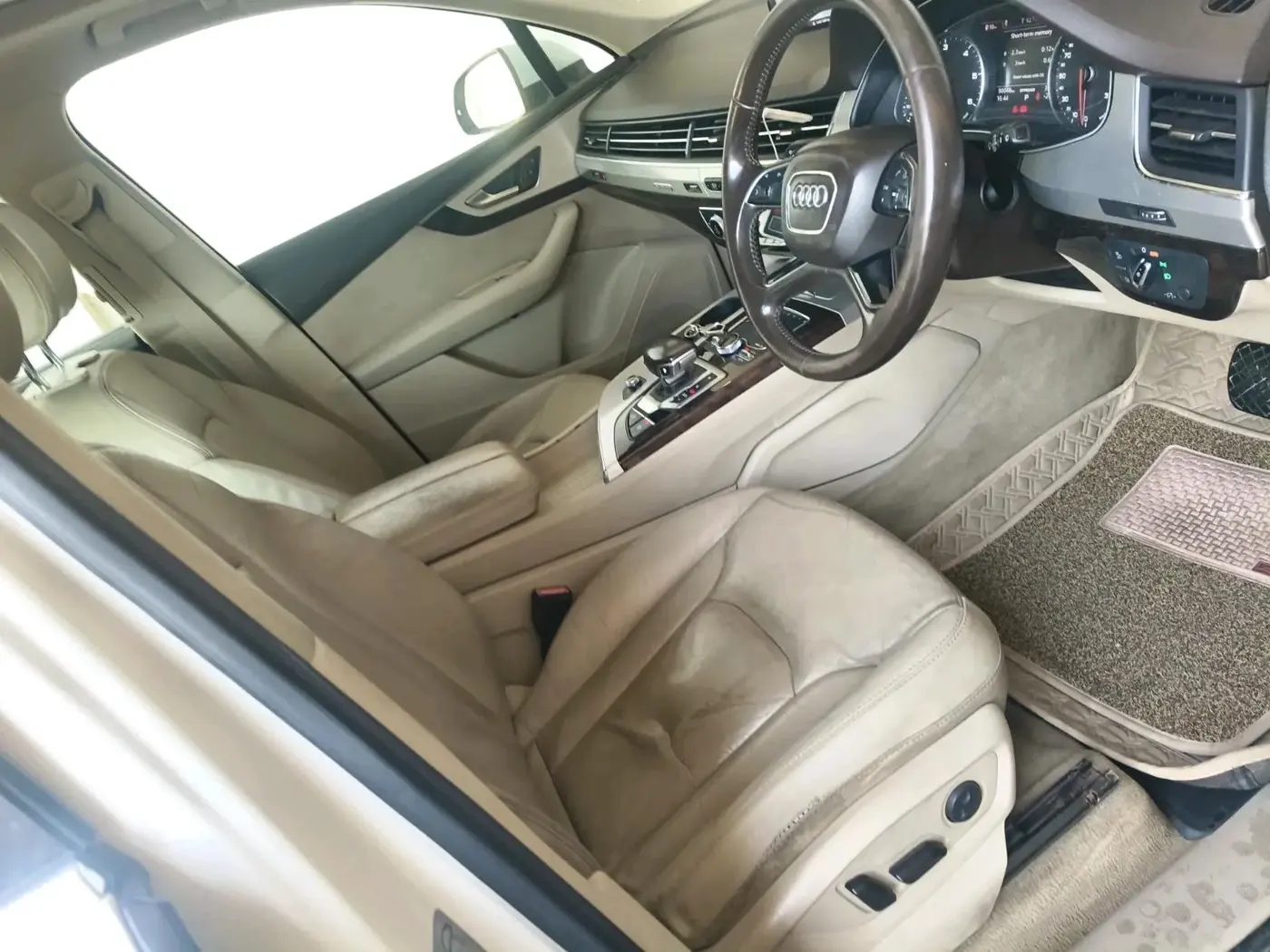 2016 Audi Q7 45 TDI QUATTRO PREMIUM PLUS, Diesel, Automatic, 90,048 km, interior