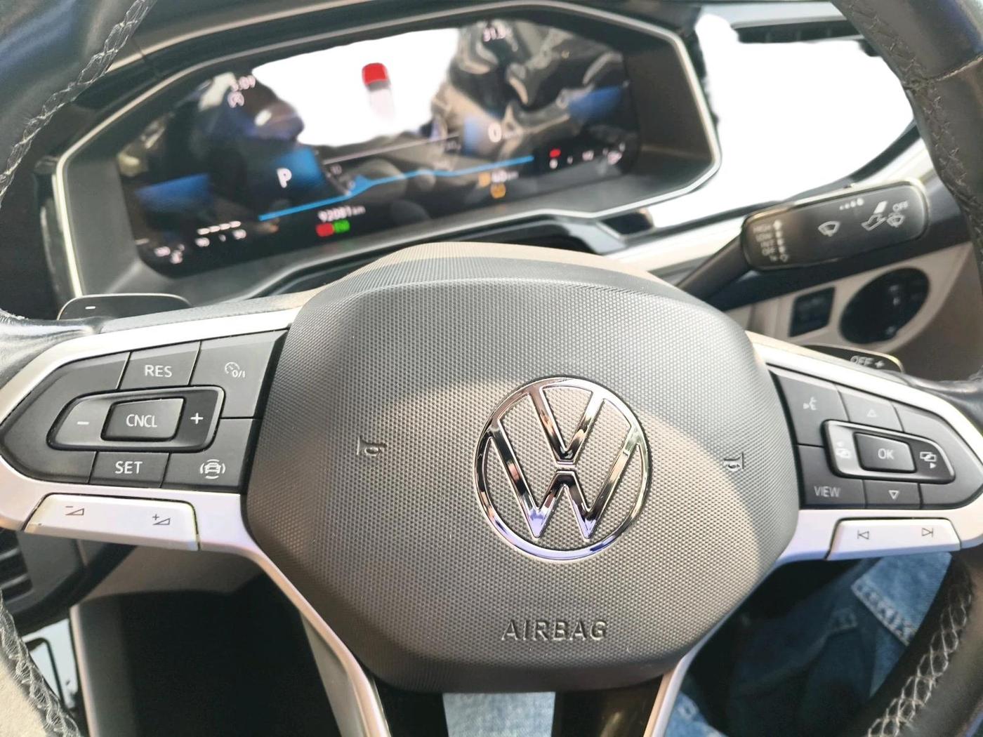 2023 Volkswagen VIRTUS TOPLINE TSI 1.0 AT, Petrol, Automatic, 92,081 km, interior