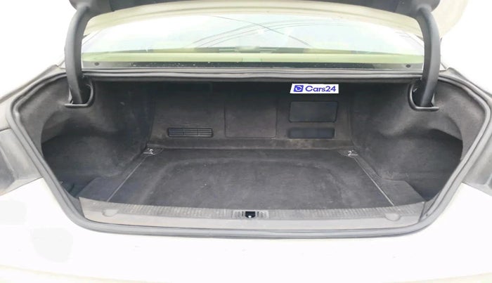 2013 Audi A8L 3.0 TDI quattro, Diesel, Automatic, 63,448 km, exterior