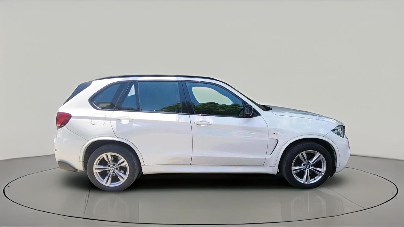 2016 BMW X5 X DRIVE 30D M SPORT, Diesel, Automatic, 1,23,512 km, exterior
