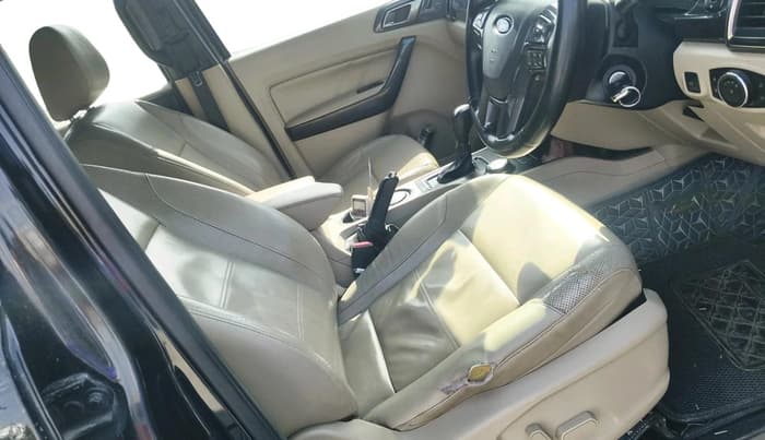 2017 Ford Endeavour TITANIUM 3.2 4X4 AT, Diesel, Automatic, 86,098 km, interior