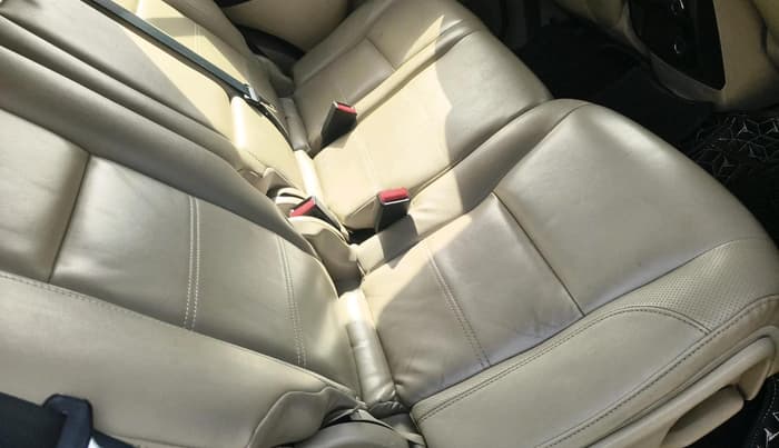 2017 Ford Endeavour TITANIUM 3.2 4X4 AT, Diesel, Automatic, 86,098 km, interior