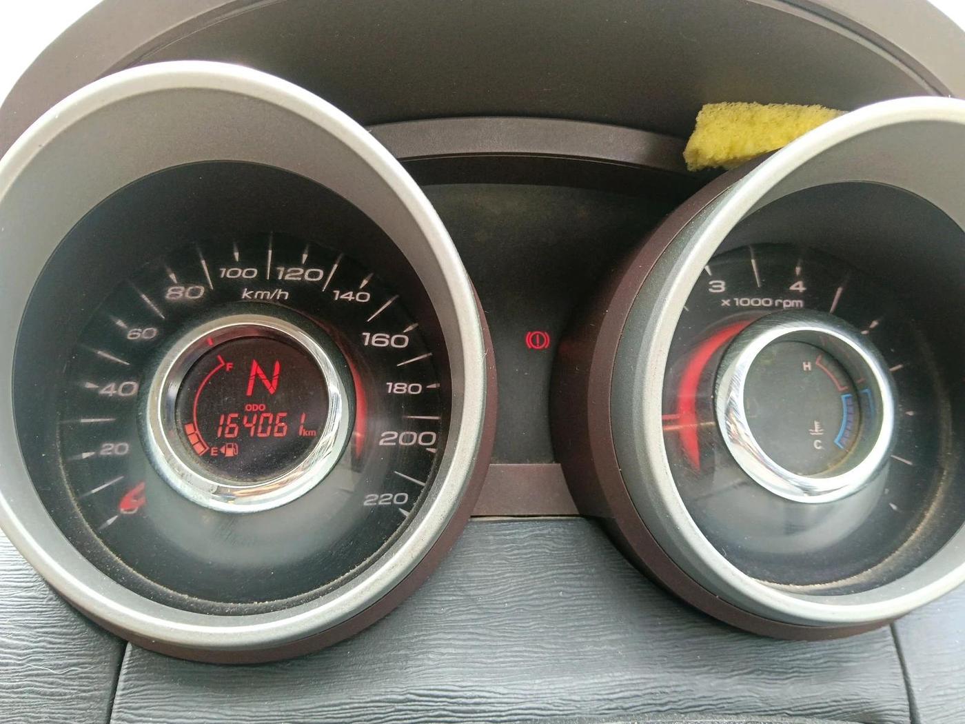 2014 Mahindra XUV500 W8, Diesel, Manual, 1,64,061 km, interior