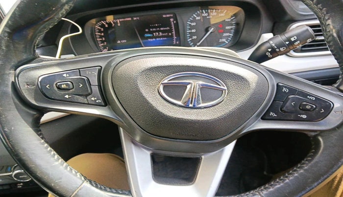 2023 Tata PUNCH CREATIVE  MT, Petrol, Manual, 39,263 km, interior
