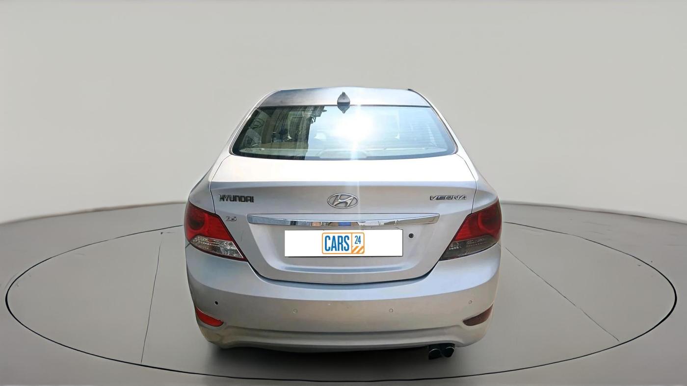 2011 Hyundai Verna FLUIDIC 1.6 CRDI EX, Diesel, Manual, 1,81,000 km, exterior