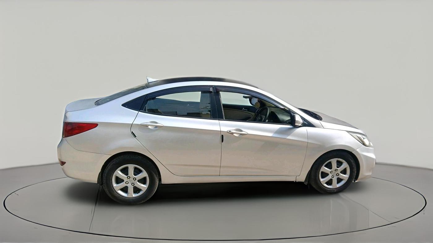 2011 Hyundai Verna FLUIDIC 1.6 CRDI EX, Diesel, Manual, 1,81,000 km, exterior