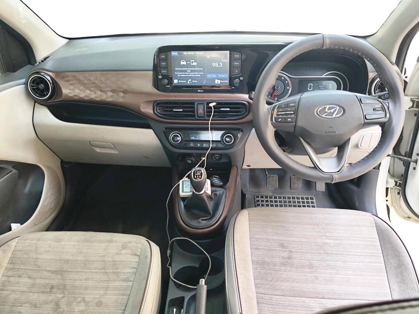 2020 Hyundai AURA SX 1.2 (O), Petrol, Manual, 51,100 km, interior