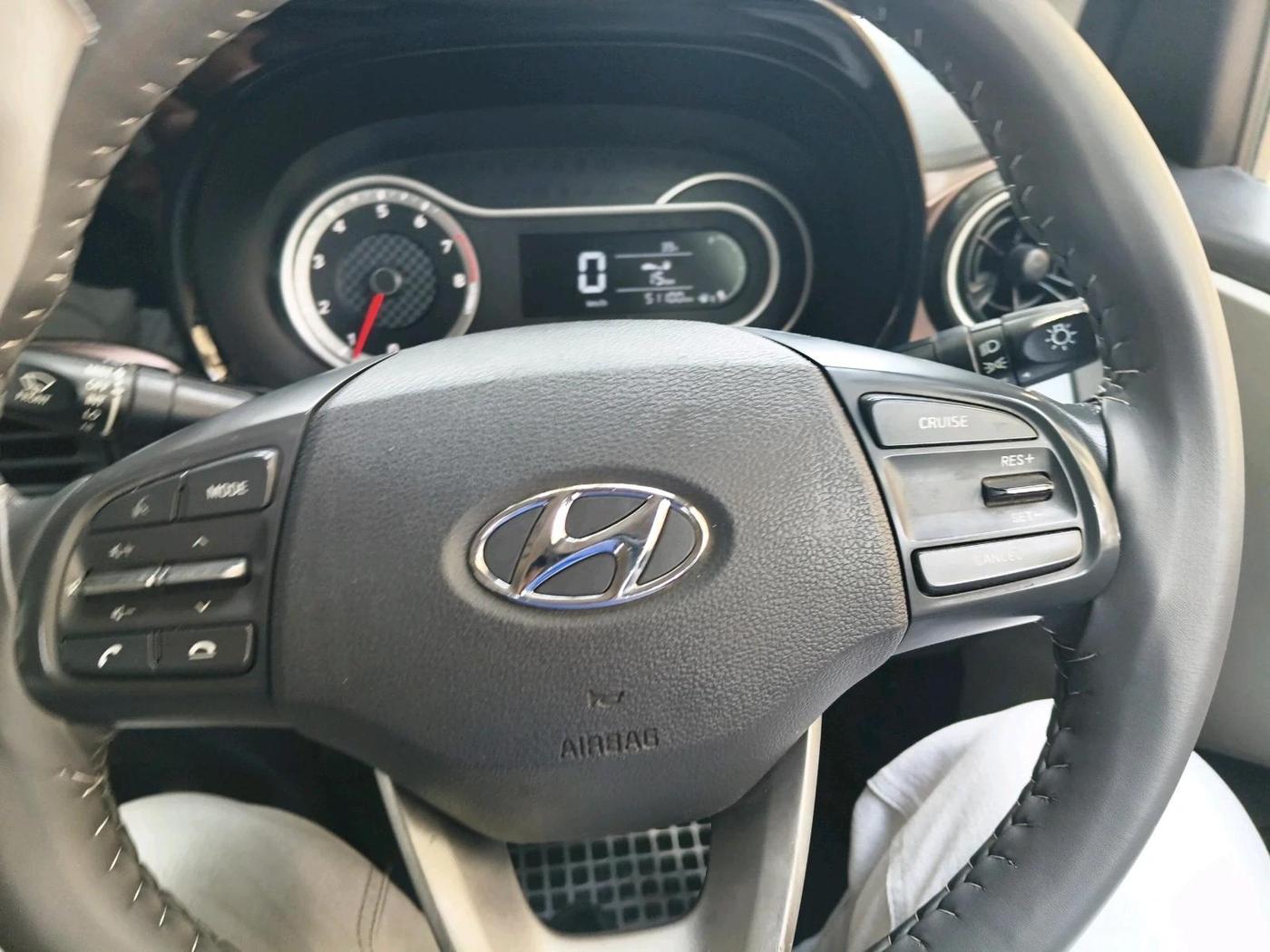 2020 Hyundai AURA SX 1.2 (O), Petrol, Manual, 51,100 km, interior