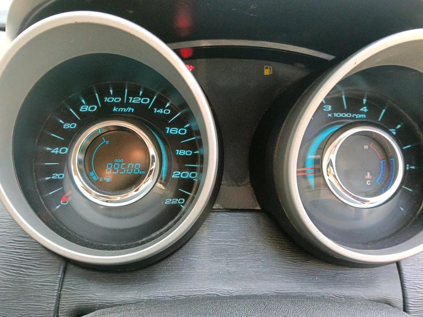 2016 Mahindra XUV500 W6, Diesel, Manual, 89,508 km, interior