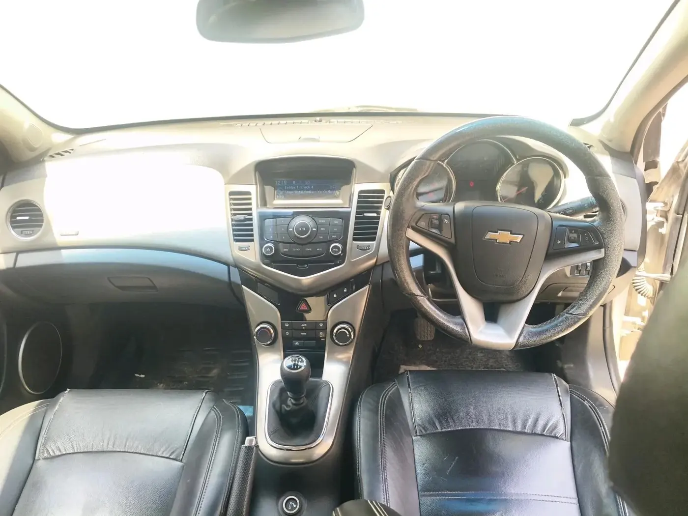 2015 Chevrolet Cruze LTZ, Diesel, Manual, 1,25,002 km, interior