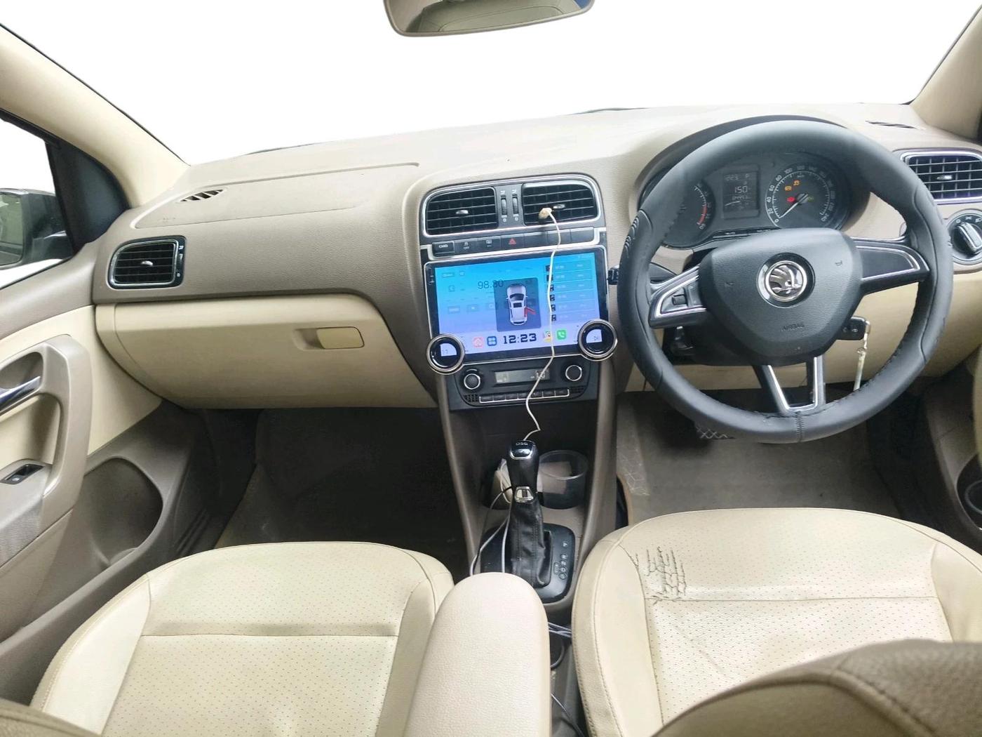 2016 Skoda Rapid 1.5 TDI CR ELEGANCE AT, Diesel, Automatic, 84,993 km, interior