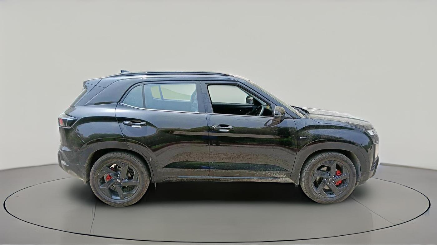 2026 Hyundai Creta King Knight Edition 1.5 Diesel AT Dual Tone, Diesel, Automatic, 4,386 km, exterior