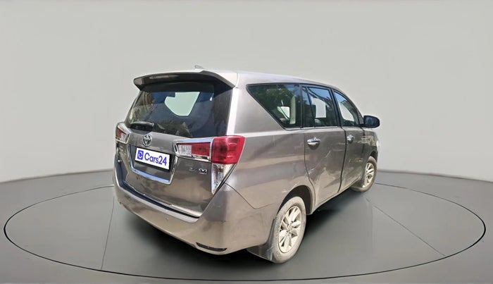 2017 Toyota Innova Crysta 2.4 VX 8 STR, Diesel, Manual, 1,37,472 km, exterior