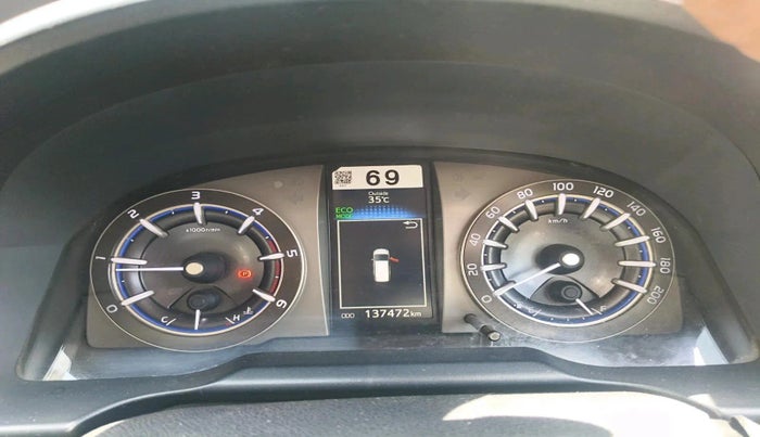 2017 Toyota Innova Crysta 2.4 VX 8 STR, Diesel, Manual, 1,37,472 km, interior