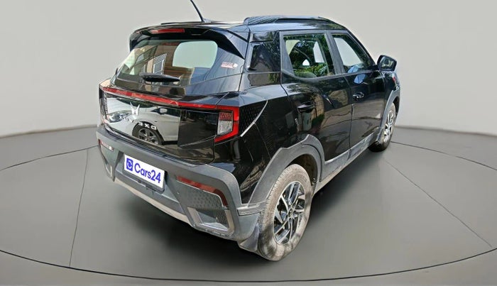 2024 Mahindra XUV 3XO AX5 1.2 L TCMPFi, Petrol, Manual, 20,047 km, exterior