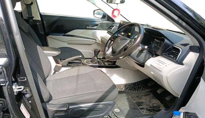2024 Mahindra XUV 3XO AX5 1.2 L TCMPFi, Petrol, Manual, 20,047 km, interior