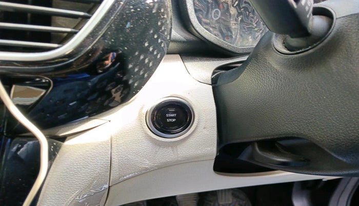 2024 Mahindra XUV 3XO AX5 1.2 L TCMPFi, Petrol, Manual, 20,047 km, interior