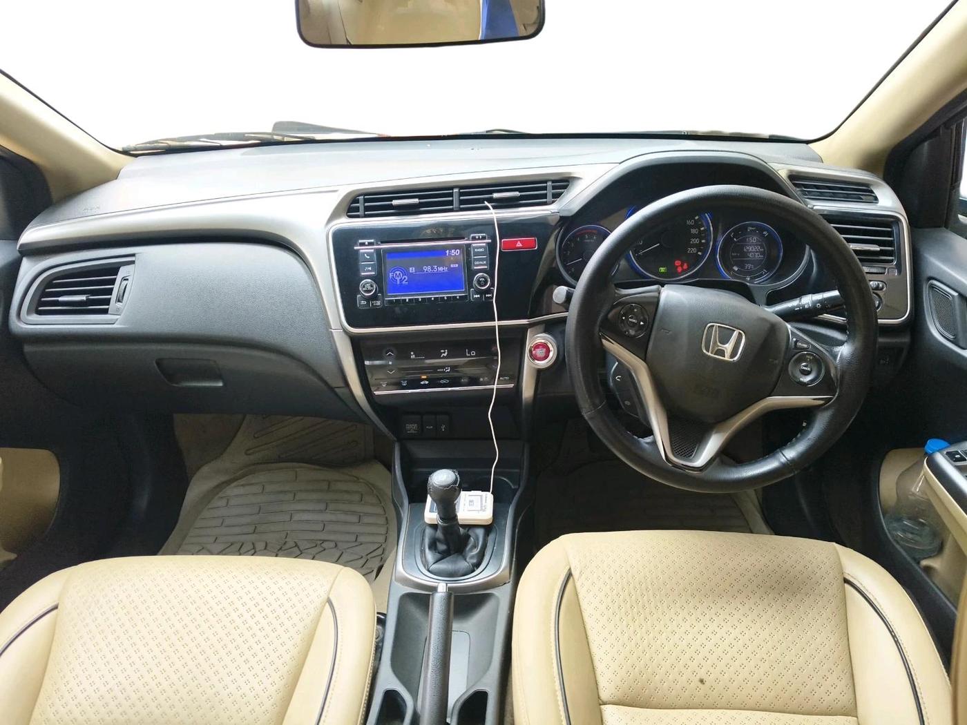 2014 Honda City 1.5L I-DTEC VX, Diesel, Manual, 1,29,022 km, interior