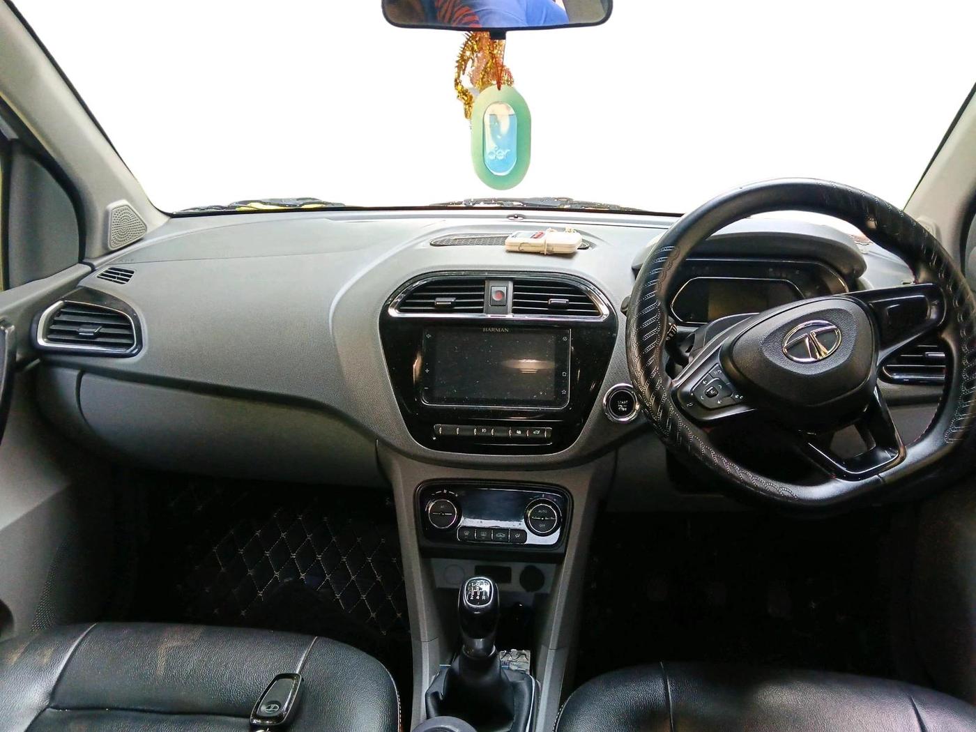 2021 Tata TIGOR XZ PLUS PETROL, Petrol, Manual, 33,933 km, interior
