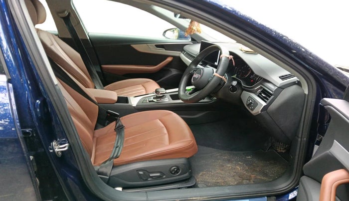 2024 Audi A4 40 TFSI  PREMIUM PLUS, Petrol, Automatic, 6,282 km, interior