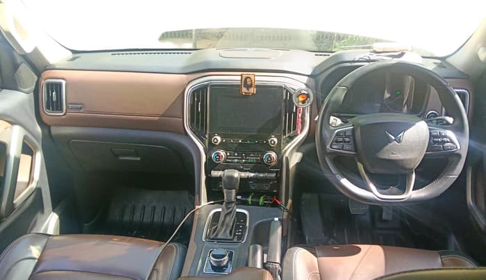 2022 Mahindra SCORPIO-N Z8 L DIESEL AT 4WD 7 STR, Diesel, Automatic, 1,71,413 km, interior