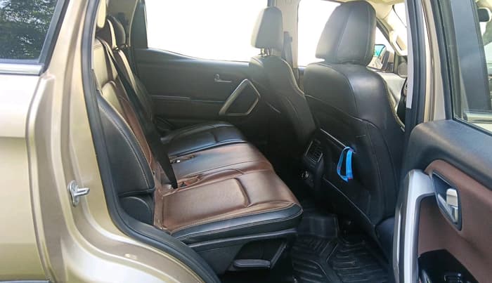 2022 Mahindra SCORPIO-N Z8 L DIESEL AT 4WD 7 STR, Diesel, Automatic, 1,71,413 km, interior