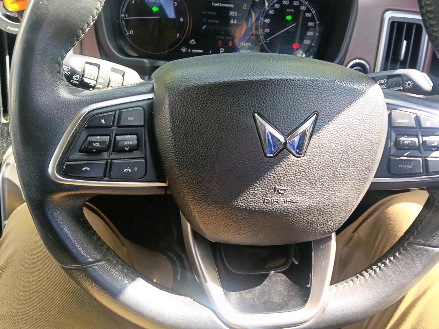 2022 Mahindra SCORPIO-N Z8 L DIESEL AT 4WD 7 STR, Diesel, Automatic, 1,71,413 km, interior