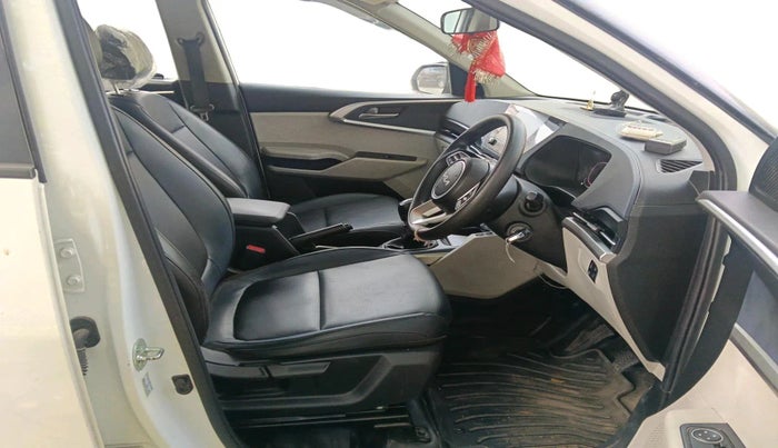 2025 KIA CARENS Premium (O) 1.5 Diesel MT 7 STR, Diesel, Manual, 51,288 km, interior