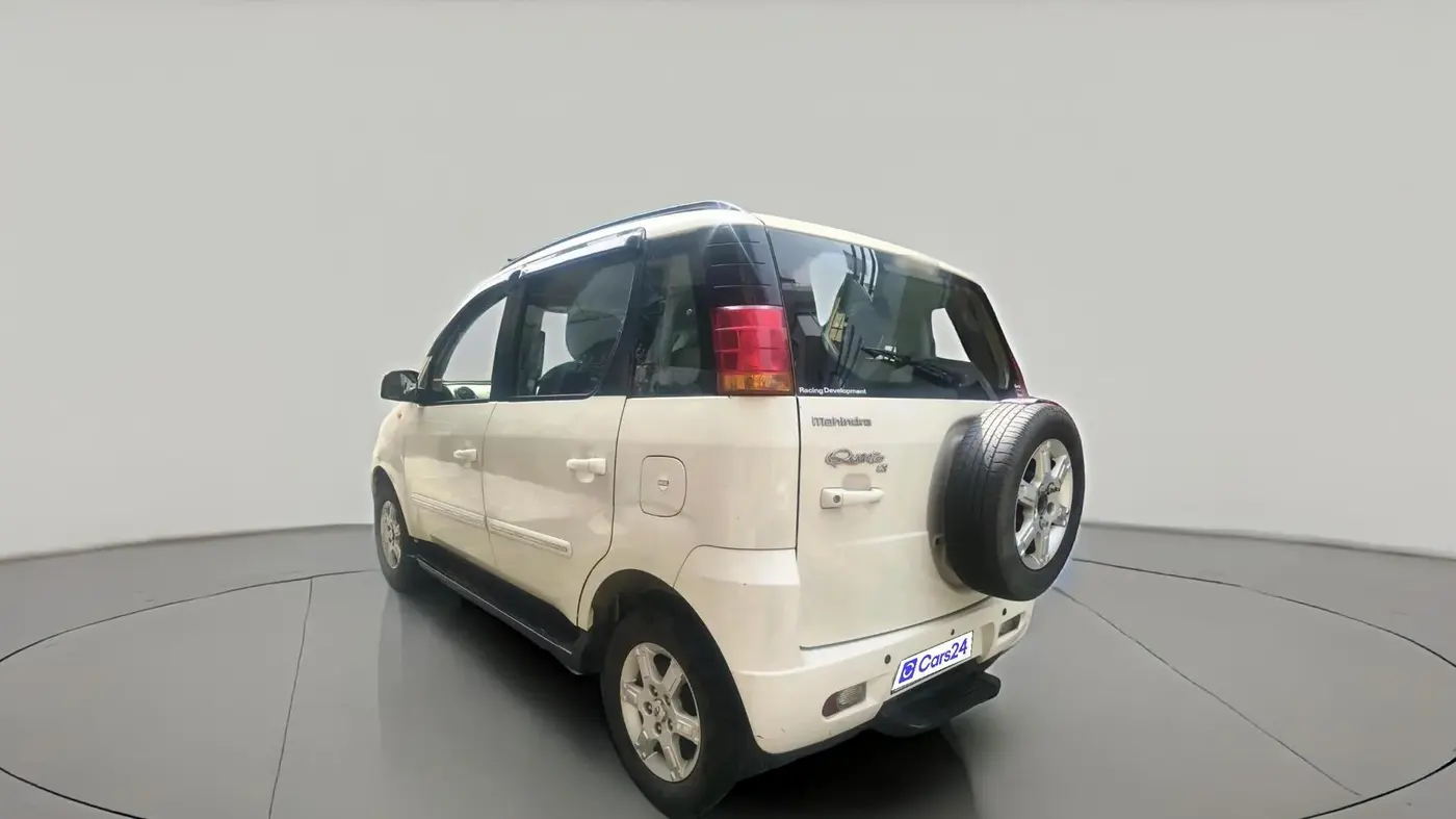 2015 Mahindra Quanto C8, Diesel, Manual, 36,183 km, exterior