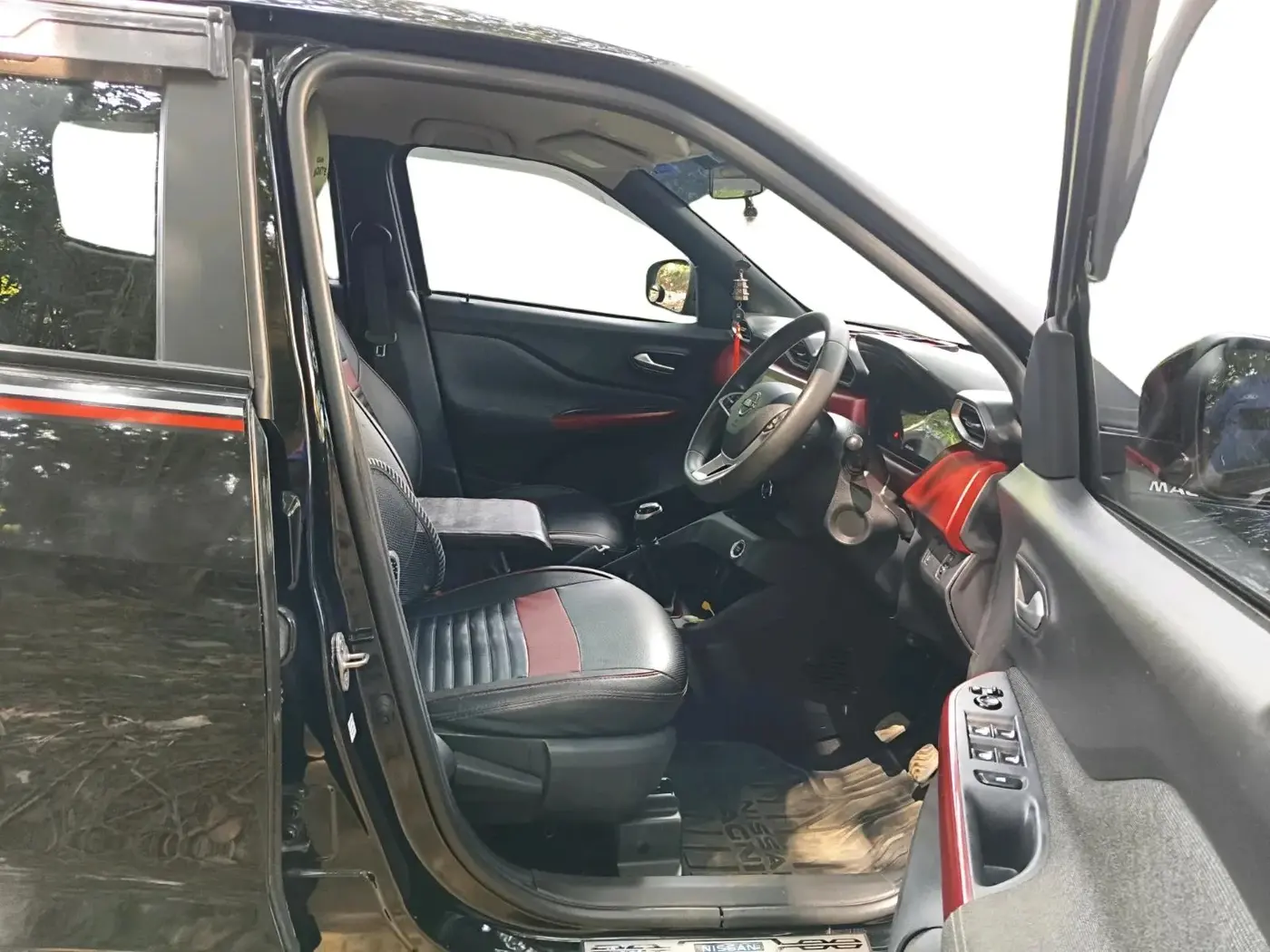 2022 Nissan MAGNITE XV TURBO RED EDITION, Petrol, Manual, 40,023 km, interior