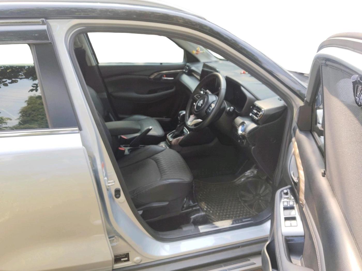 2023 Maruti Grand Vitara ALPHA PLUS HYBRID ECVT, Hybrid, Automatic, 26,508 km, interior