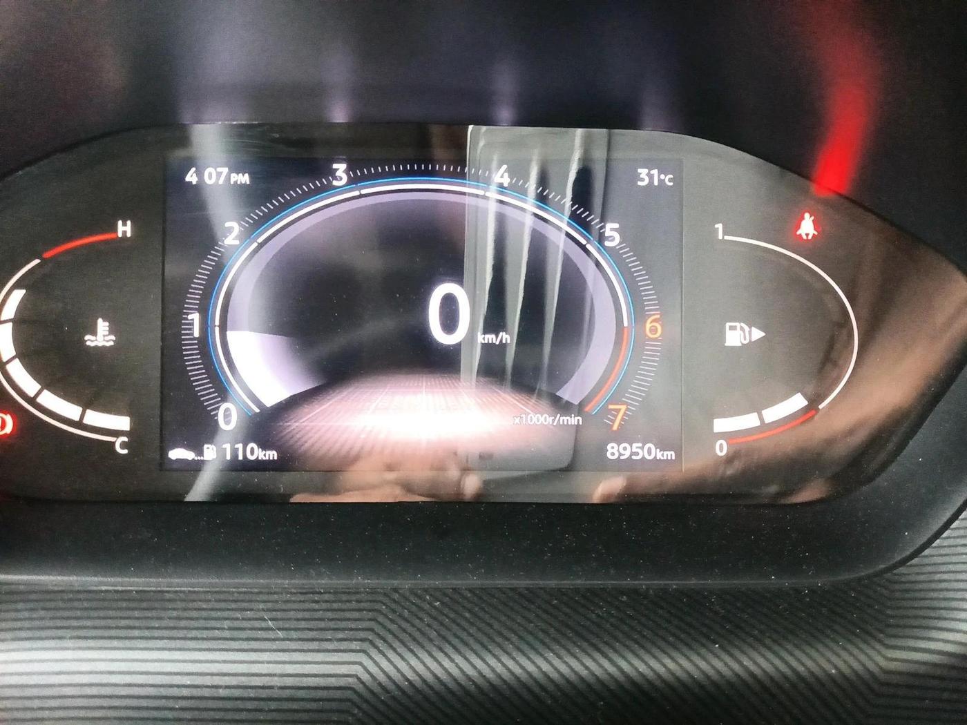 2025 Nissan MAGNITE N-Connecta B4D 1.0 Petrol MT, Petrol, Manual, 8,950 km, interior