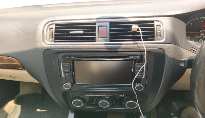 2011 Volkswagen Jetta HIGHLINE TDI AT, Diesel, Automatic, 1,54,638 km, interior