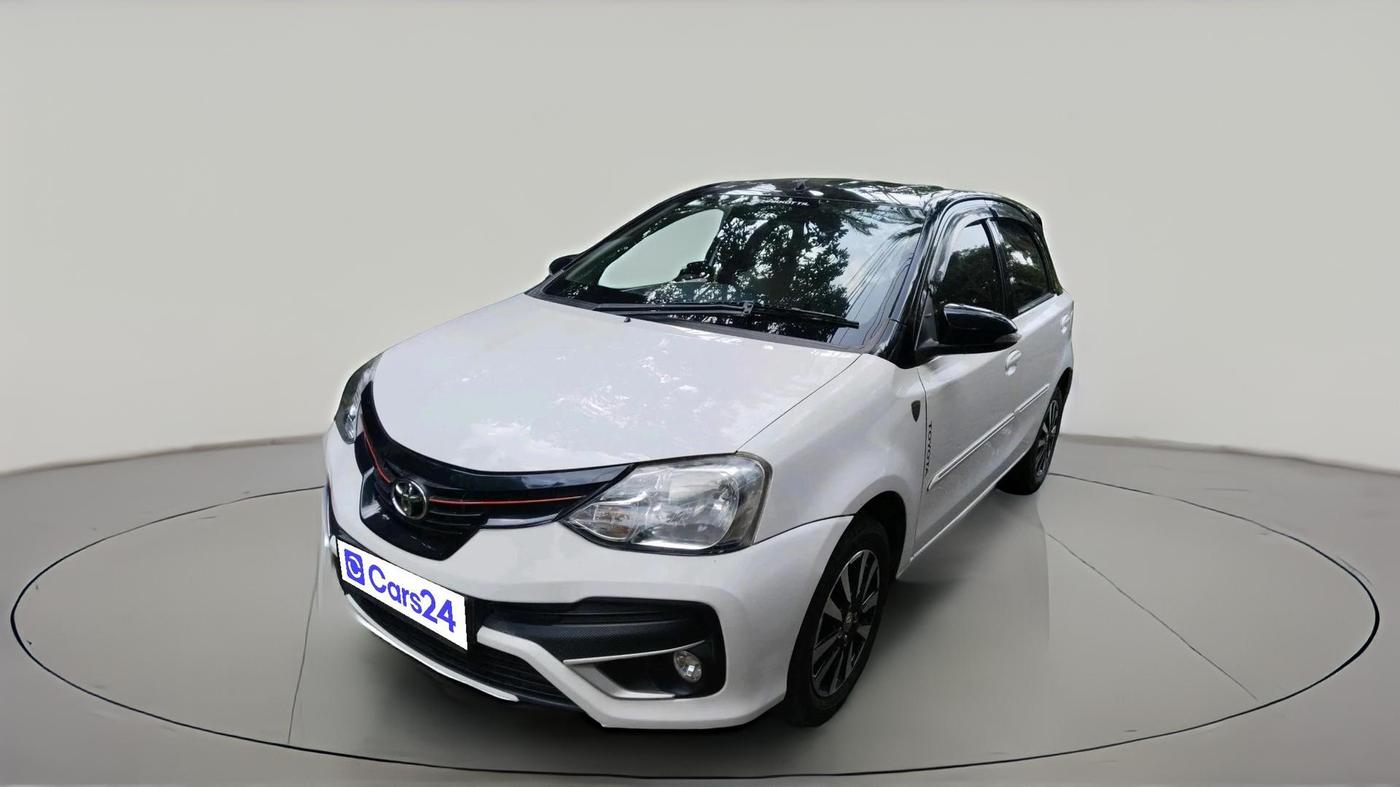2017 Toyota Etios Liva V DUAL TONE, Petrol, Manual, 51,915 km, exterior