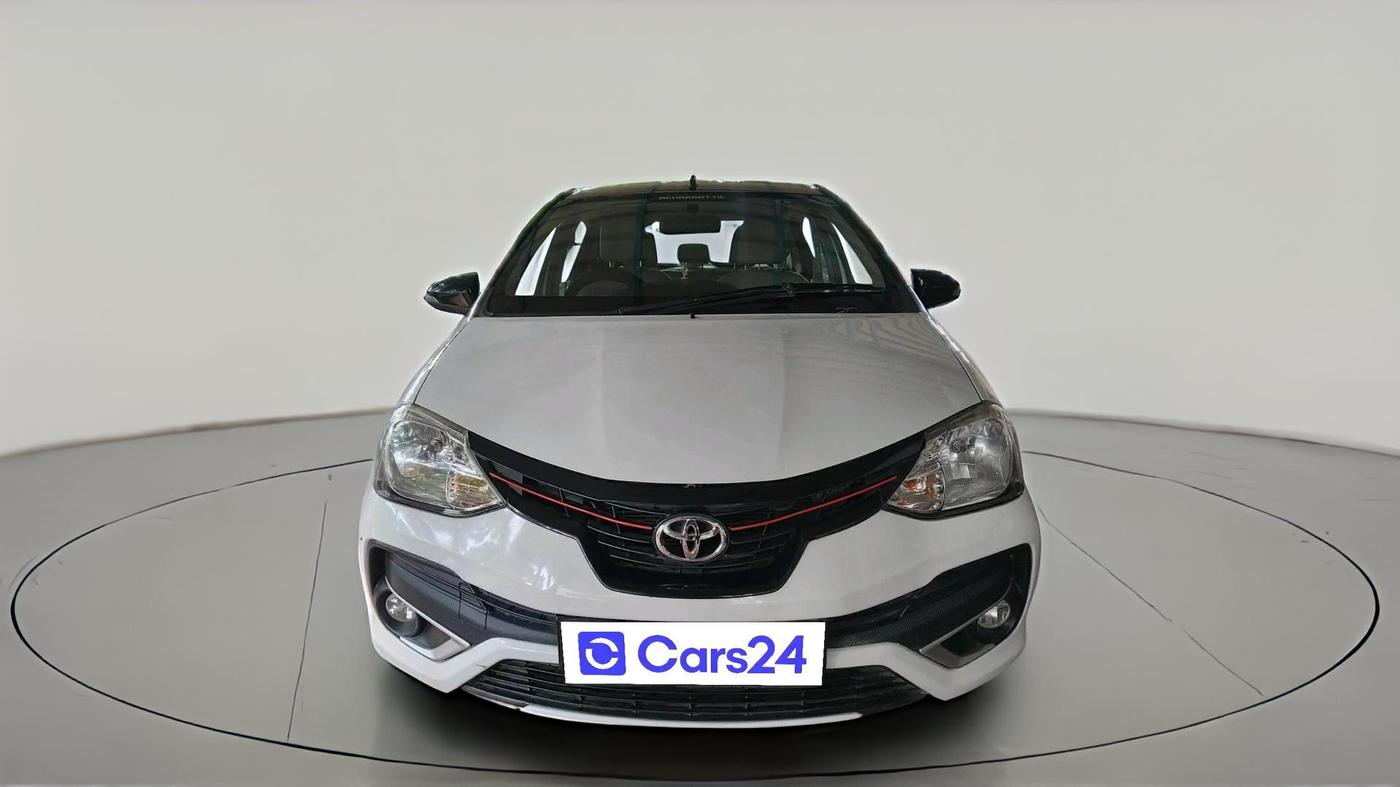 2017 Toyota Etios Liva V DUAL TONE, Petrol, Manual, 51,915 km, exterior