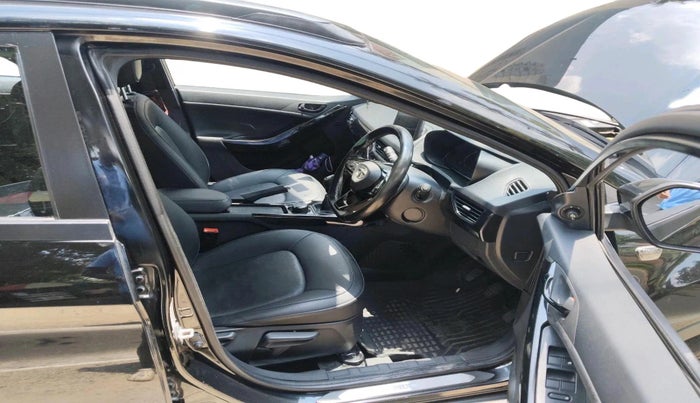 2022 Tata NEXON XZ PLUS (O) DIESEL DARK EDITION, Diesel, Manual, 40,683 km, interior