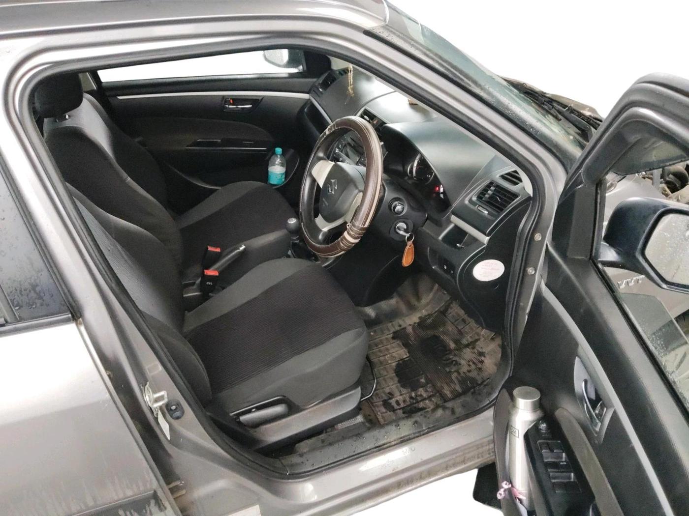2016 Maruti Swift VXI O, Petrol, Manual, 1,17,300 km, interior