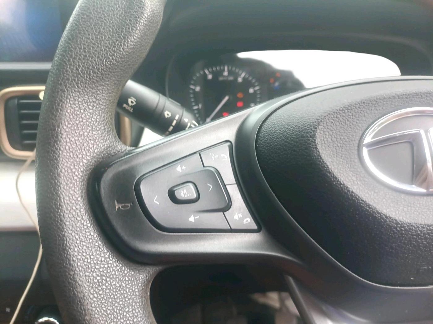 2021 Tata PUNCH ACCOMPLISHED MT, Petrol, Manual, 51,741 km, interior