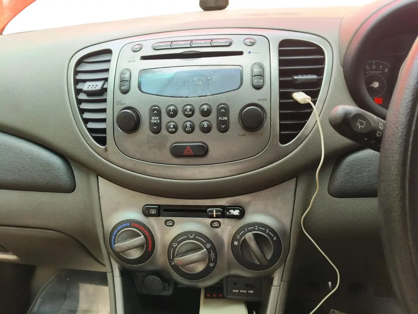 2011 Hyundai i10 SPORTZ 1.2, Petrol, Manual, 97,479 km, interior