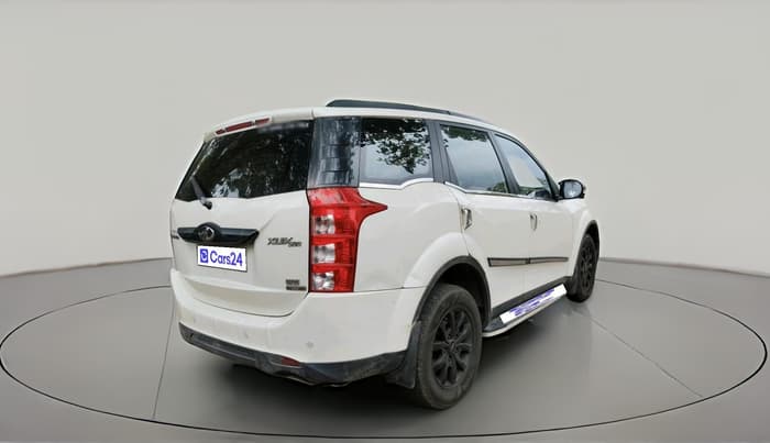 2016 Mahindra XUV500 W6 AT, Diesel, Automatic, 84,884 km, exterior