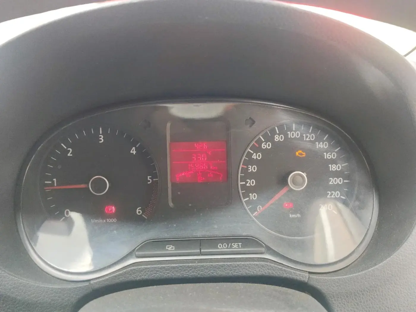 2013 Volkswagen Polo COMFORTLINE 1.2L, Diesel, Manual, 1,59,887 km, interior
