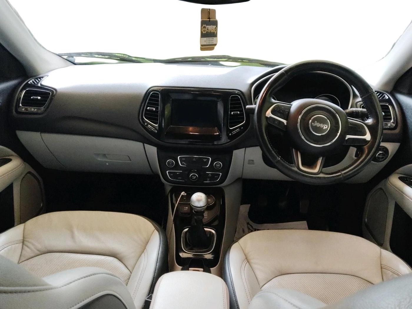 2017 Jeep Compass LIMITED 2.0 DIESEL 4X4, Diesel, Manual, 1,51,111 km, interior
