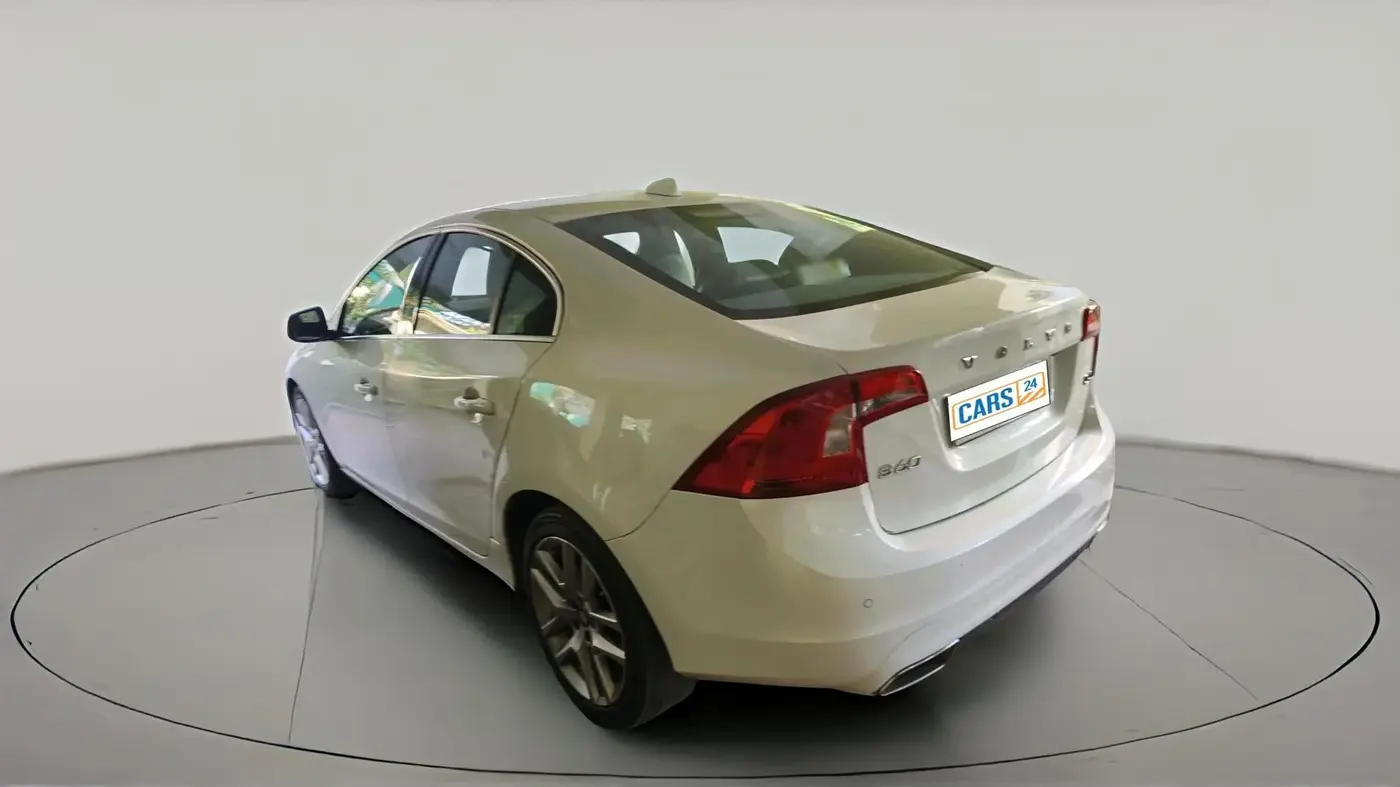 2016 Volvo S60 Momentum D4, Diesel, Automatic, 45,686 km, exterior