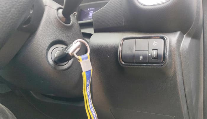 2023 KIA SONET HTK PLUS 1.2, Petrol, Manual, 47,426 km, interior