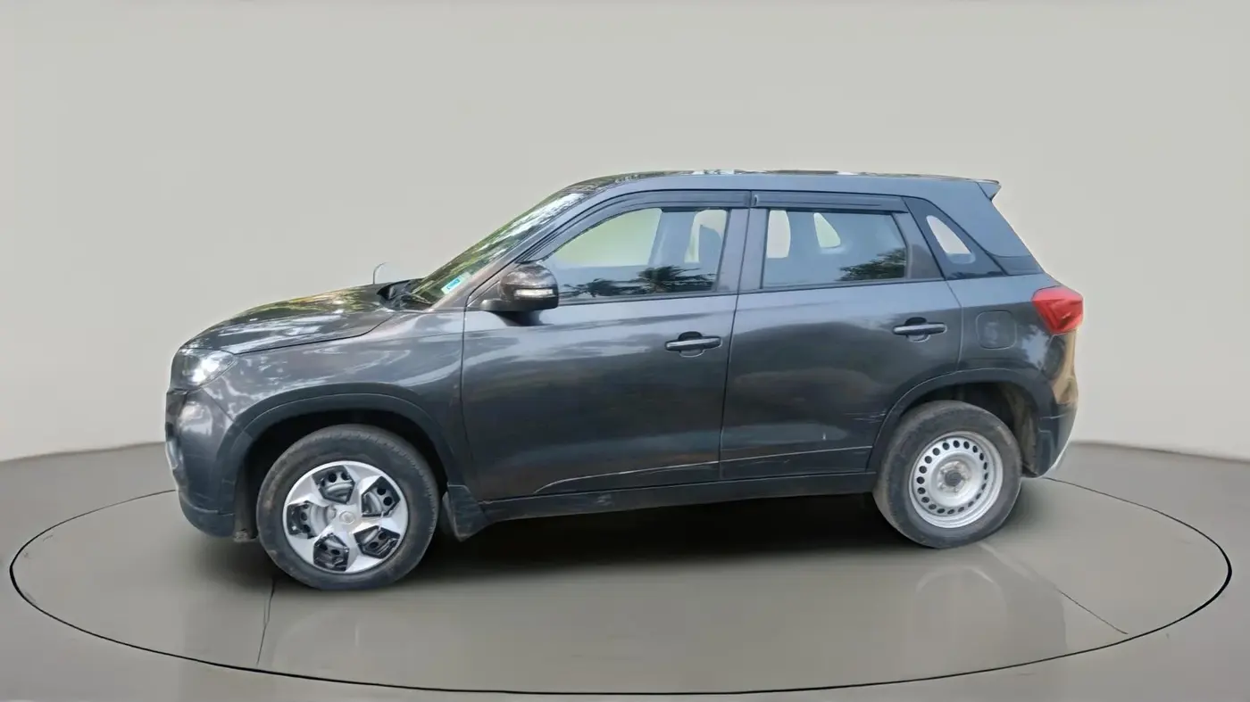 2021 Maruti Vitara Brezza LXI, Petrol, Manual, 71,000 km, exterior